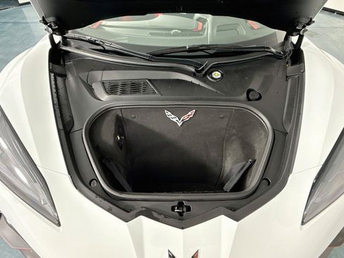 Used 2025 Chevrolet Corvette Z06 w/ Z07 Performance Package RWD image 30