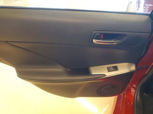 Used 2023 Lexus IS 500 image 19