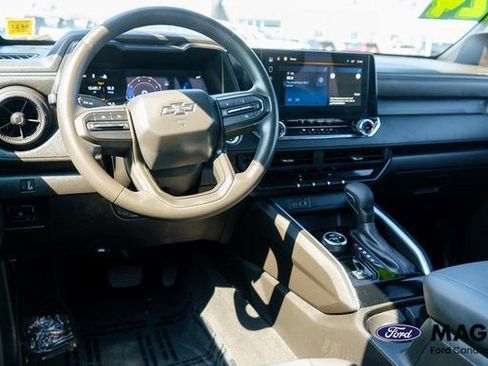 Used 2024 Chevrolet Colorado Trail Boss w/ Advanced Trailering Package AWD/4WD image 11