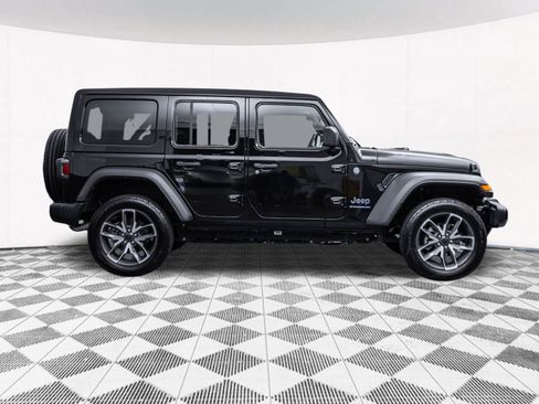 Used 2025 Jeep Wrangler Unlimited Sport S 4xe w/ Convenience Group AWD/4WD image 13