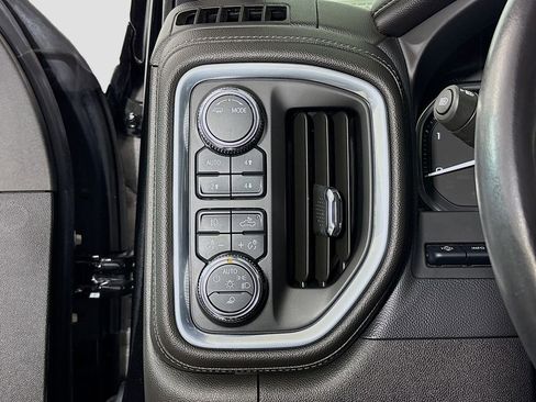 Used 2021 GMC Sierra 3500 Denali w/ Denali Black Diamond Edition image 13