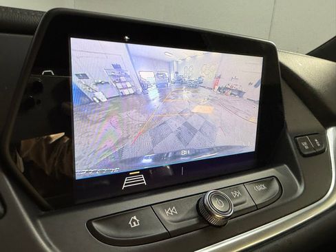 Used 2020 Chevrolet Blazer LT image 32