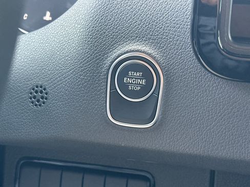 New 2025 Mercedes-Benz Sprinter 2500 image 18