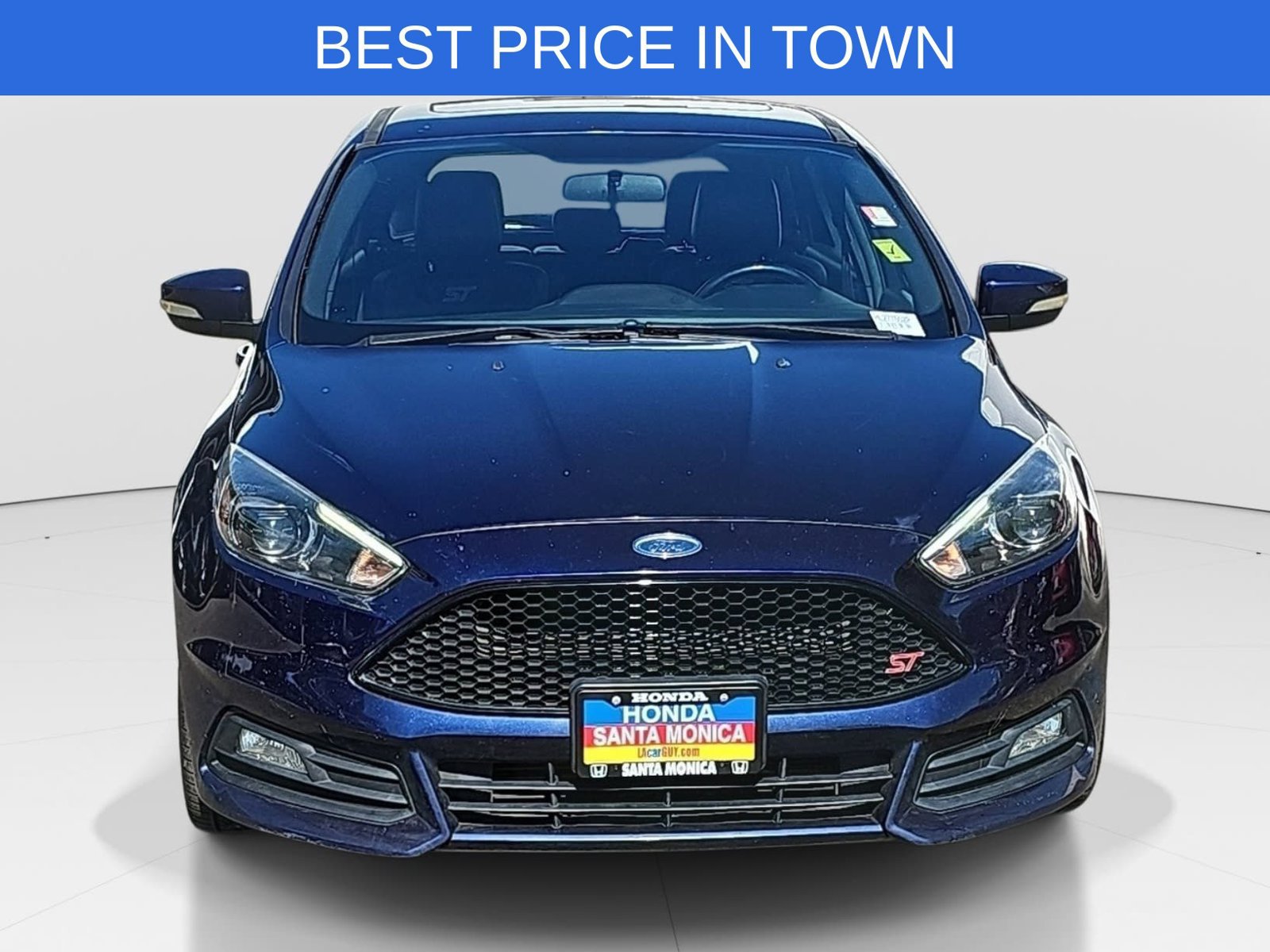 Used 2017 Ford Focus ST w/ Equipment Group 402A FWD image 2