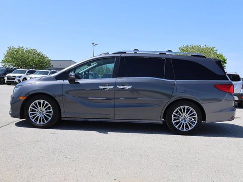 Used 2019 Honda Odyssey Elite image 8