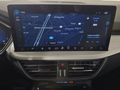 Used 2024 Ford Escape SE w/ PHEV Premium Package image 32