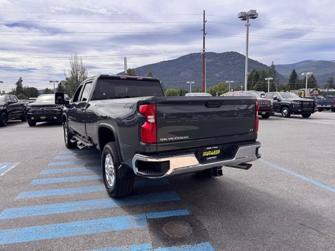 Used 2025 Chevrolet Silverado 3500 LT w/ Convenience Package AWD/4WD image 5