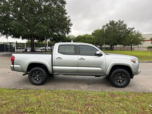 Certified 2023 Toyota Tacoma SR5 AWD/4WD image 6