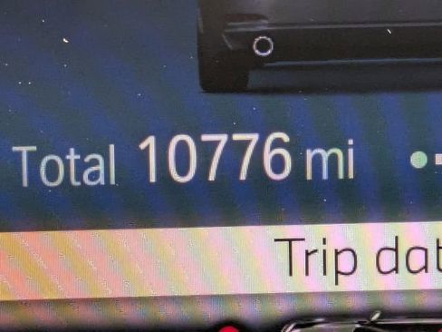 Used 2024 BMW 330e image 31