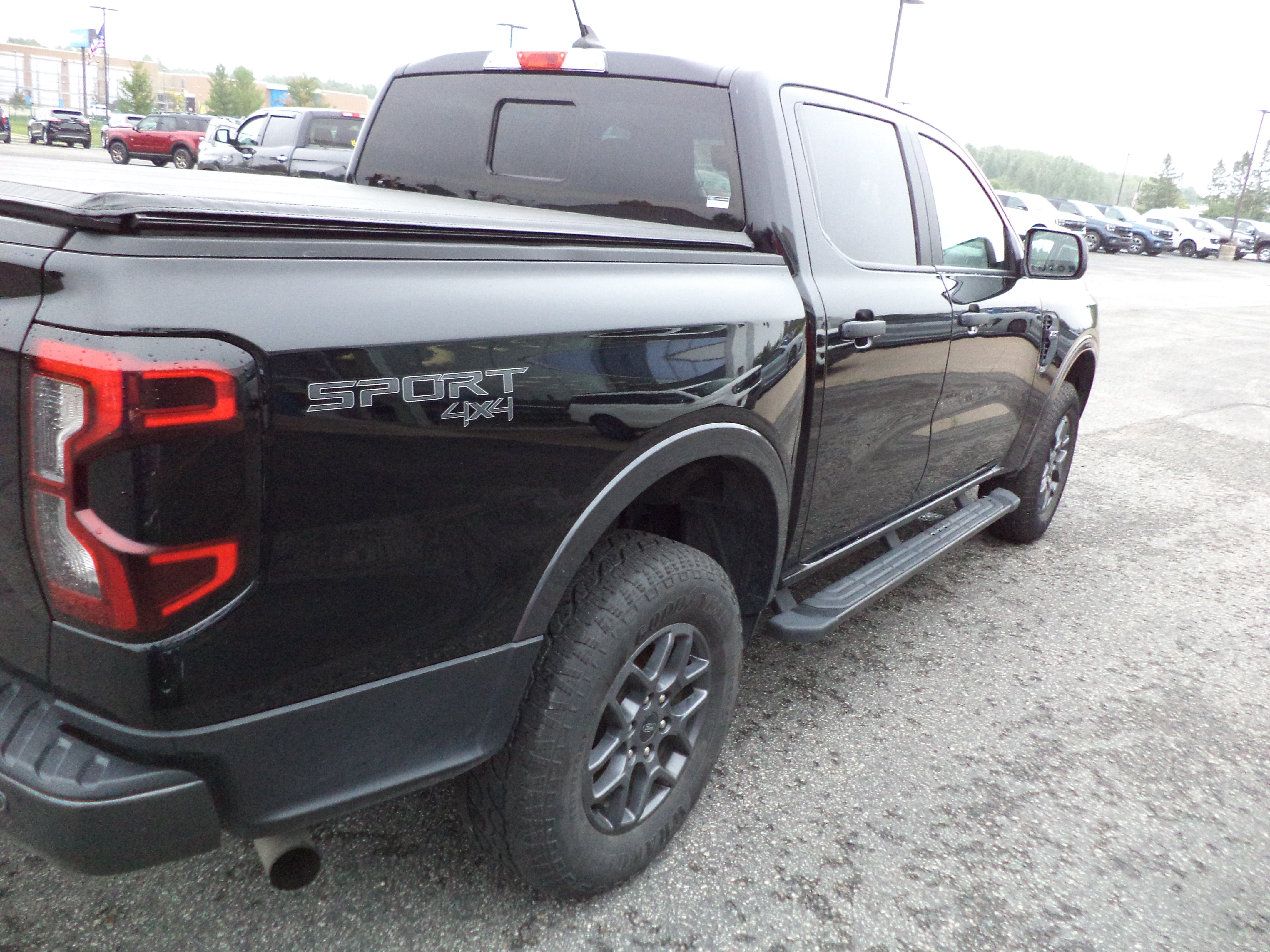 Used 2024 Ford Ranger XLT w/ Equipment Group 301A High AWD/4WD image 6