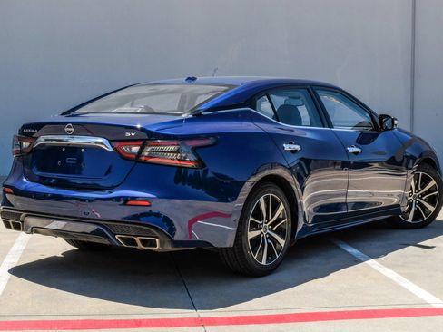 Used 2023 Nissan Maxima SV w/ Floor Mat Group FWD image 10