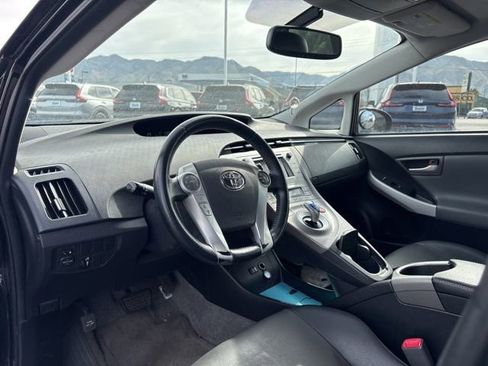 Used 2012 Toyota Prius Four image 10