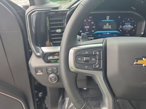 Used 2026 Chevrolet Silverado 1500 LTZ w/ LTZ Premium Package AWD/4WD image 18