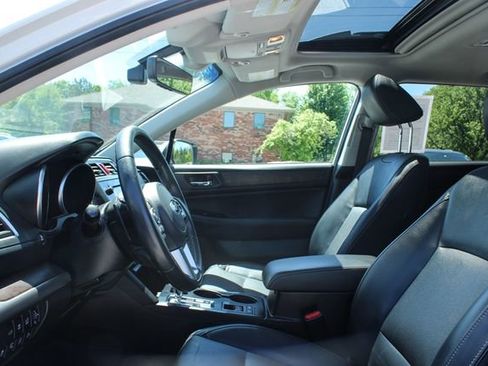 Used 2017 Subaru Outback 2.5i Limited AWD/4WD image 13