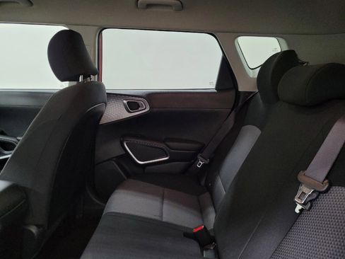 Used 2020 Kia Soul LX FWD image 18