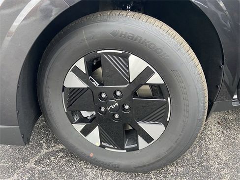 New 2026 Kia Carnival LXS image 31