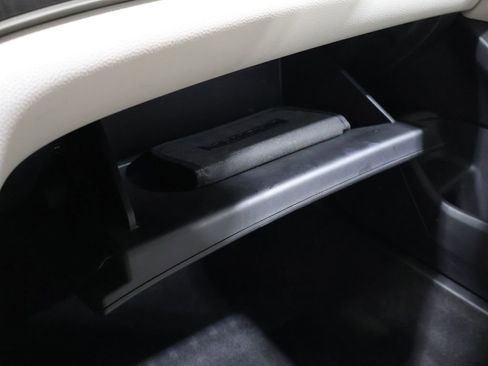 Used 2018 Honda Accord EX image 33