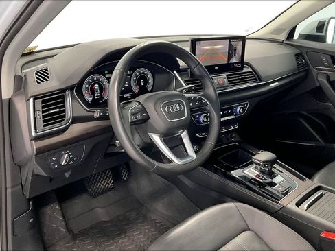 Used 2021 Audi Q5 2.0T Premium Plus w/ Premium Plus Package AWD/4WD image 17