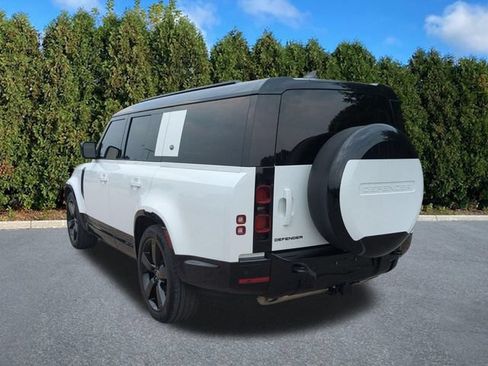 Used 2024 Land Rover Defender 130 X-Dynamic SE AWD/4WD image 6