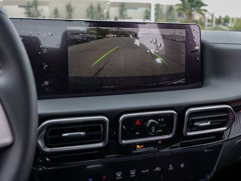 New 2026 Nissan Sentra SR image 27