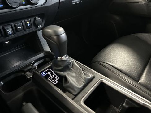 Used 2023 Toyota Tacoma TRD Sport image 23