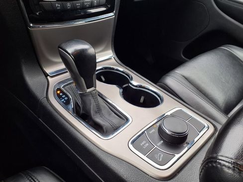 Used 2021 Jeep Grand Cherokee Limited w/ Premium Lighting Group image 12