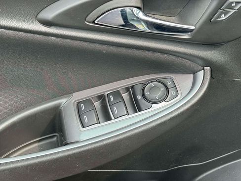 Used 2024 Chevrolet Malibu LT FWD image 17