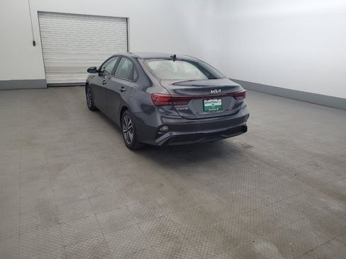 Used 2023 Kia Forte LXS FWD image 5