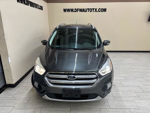 Used 2017 Ford Escape Titanium w/ Equipment Group 301A FWD image 3