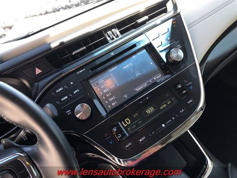 Used 2018 Toyota Avalon Limited w/ Carpet Mat Package FWD image 14