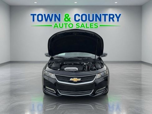 Used 2019 Chevrolet Impala LT FWD image 10