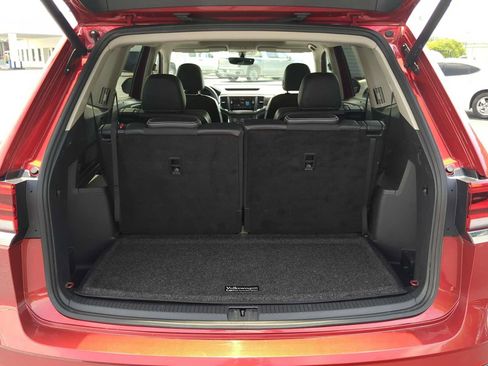 Used 2021 Volkswagen Atlas SE w/ Panoramic Sunroof Package FWD image 26