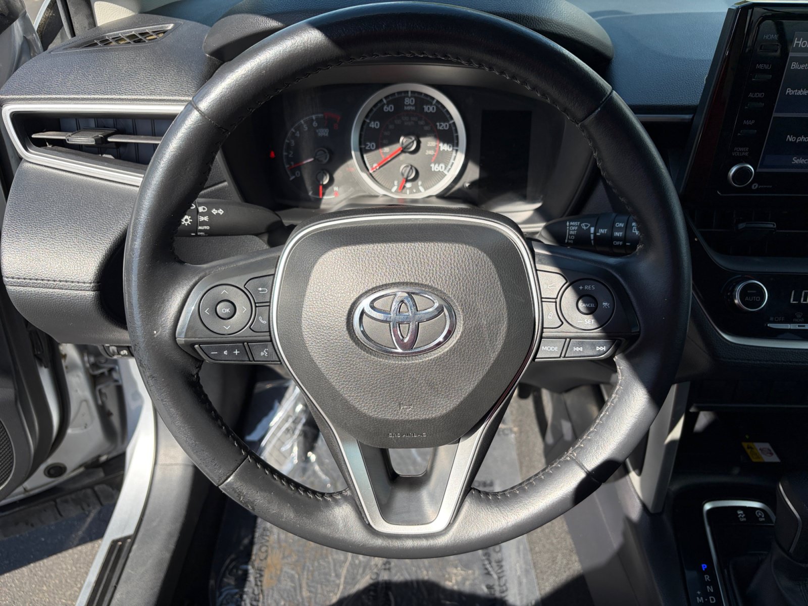 Used 2022 Toyota Corolla Cross LE AWD/4WD image 12