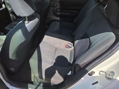Used 2016 Toyota Prius C Two FWD image 11