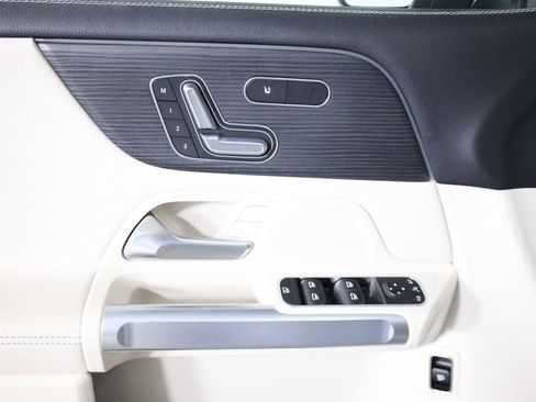 Certified 2026 Mercedes-Benz GLB 250 4MATIC image 11