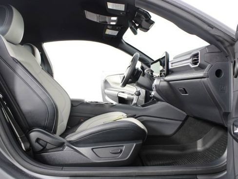 Used 2025 Ford Mustang GT Premium image 20