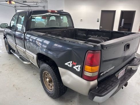Used 2000 Chevrolet Silverado 1500 LS image 8