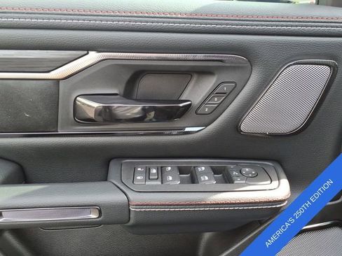 New 2026 RAM 1500 Laramie AWD/4WD image 11