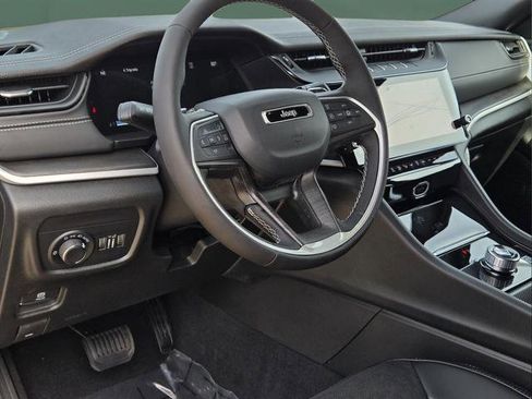 New 2026 Jeep Grand Cherokee Altitude RWD image 16