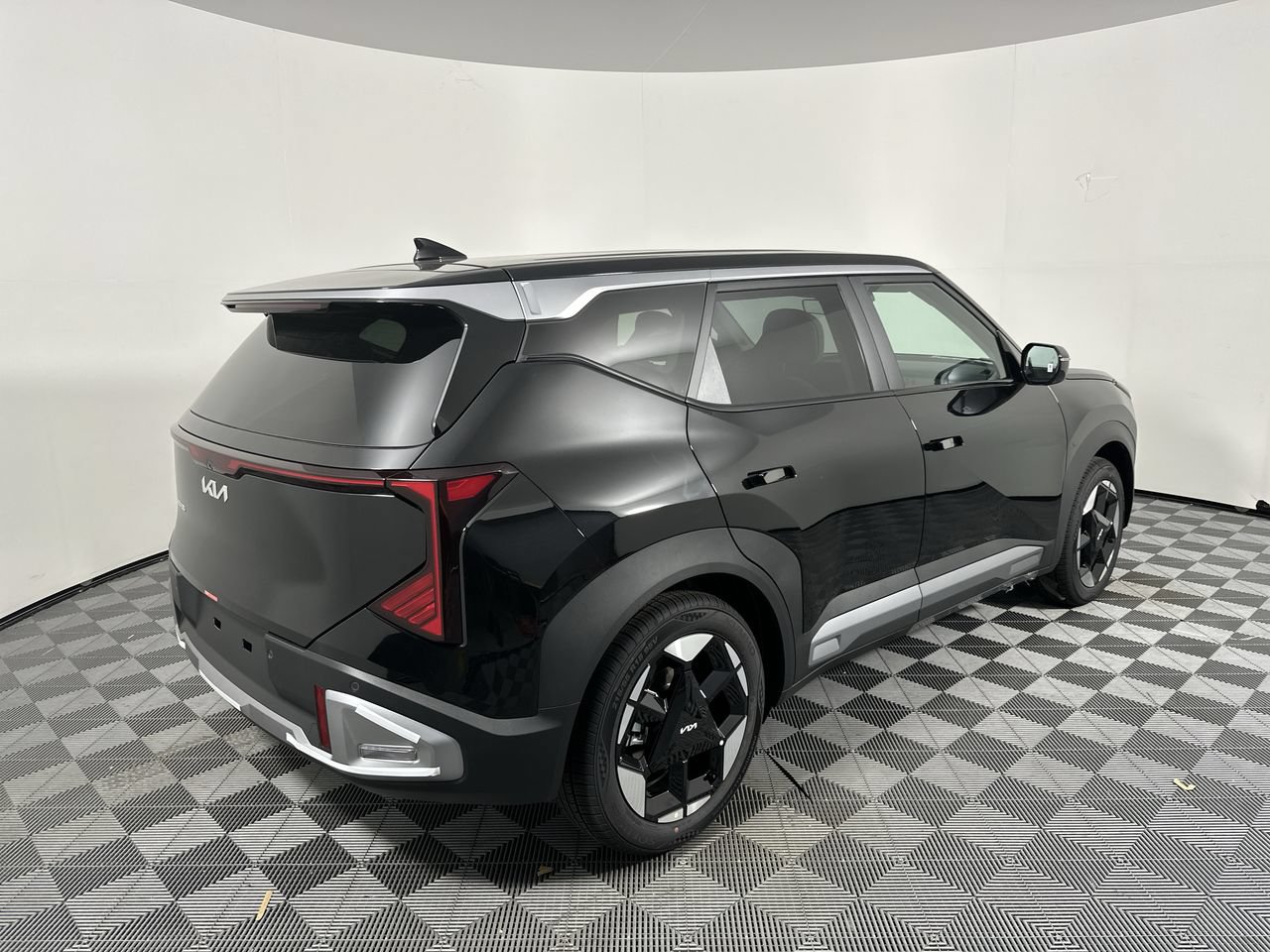 New 2027 Kia Seltos S FWD image 19