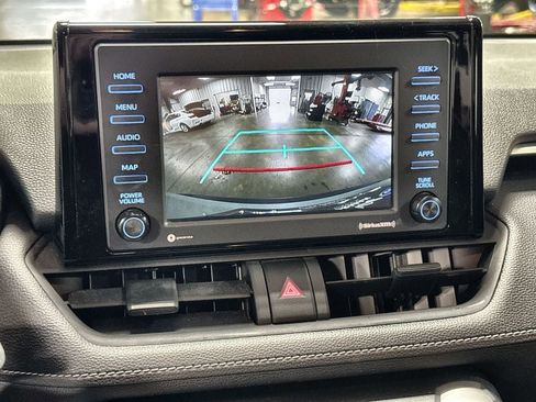 Used 2021 Toyota RAV4 XLE w/ Convenience Package image 20