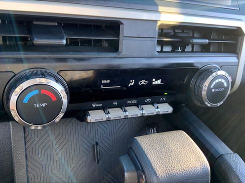 Used 2024 Toyota Tacoma SR RWD image 31