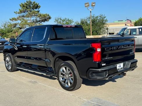 Used 2021 Chevrolet Silverado 1500 High Country w/ Technology Package AWD/4WD image 12