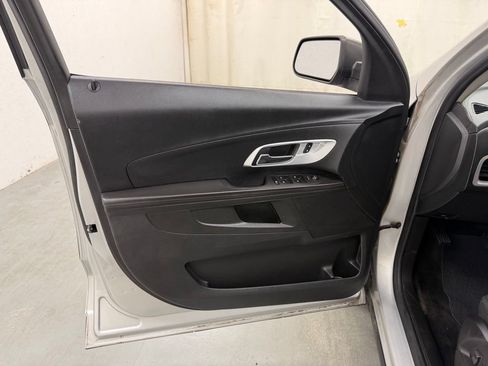 Used 2016 Chevrolet Equinox LS w/ LPO, Protection Package FWD image 17