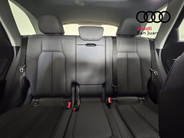 Used 2025 Audi Q5 Premium w/ Convenience Package AWD/4WD image 13