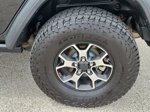 Used 2018 Jeep Wrangler Unlimited Rubicon AWD/4WD image 25