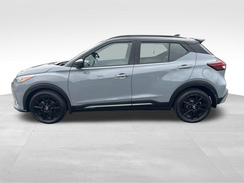 Used 2023 Nissan Kicks SR FWD image 4