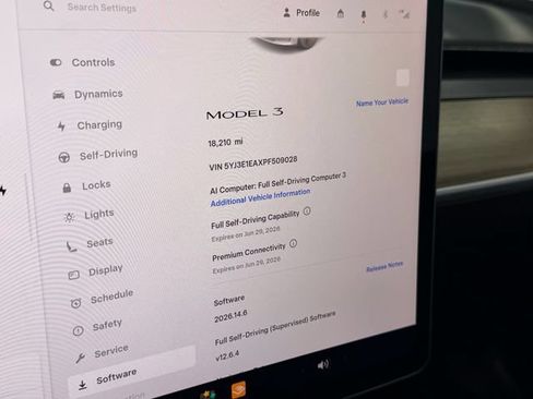 Used 2023 Tesla Model 3 Standard Range RWD image 17