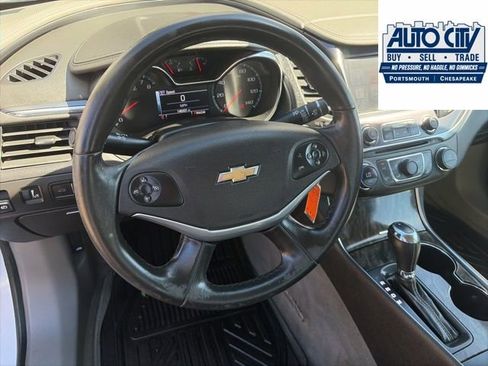 Used 2014 Chevrolet Impala LT w/ Convenience Package FWD image 17