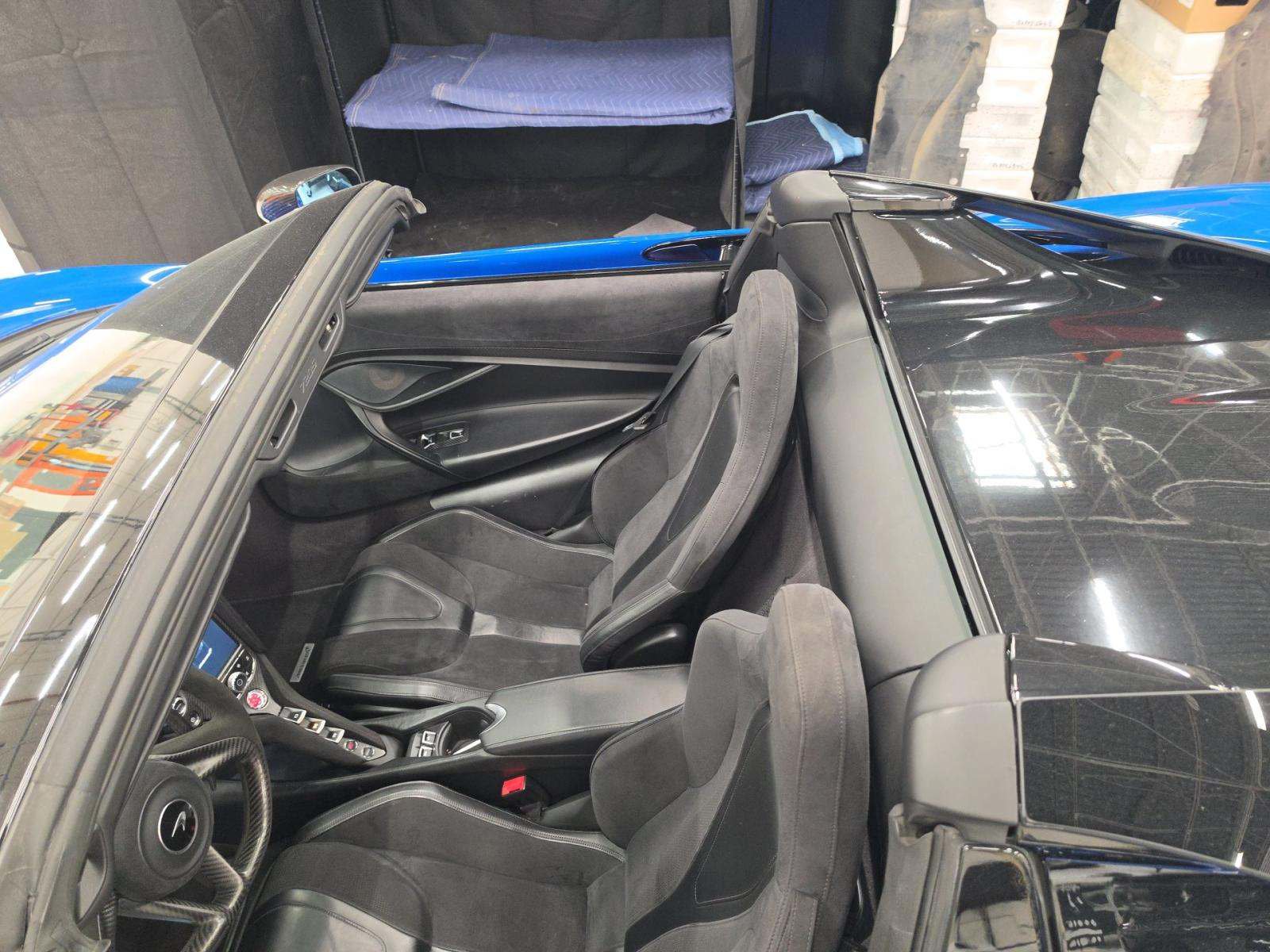 Used 2020 McLaren 720S Spider RWD image 3